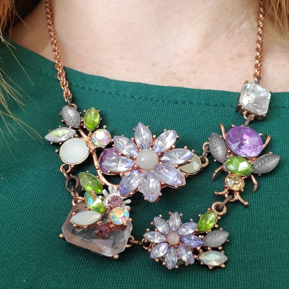 Betsey Johnson Bettle necklas